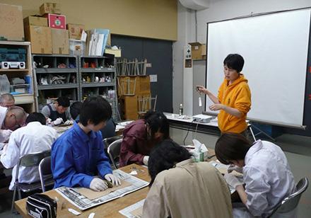 鳥の標本（仮剝製）作製講習会